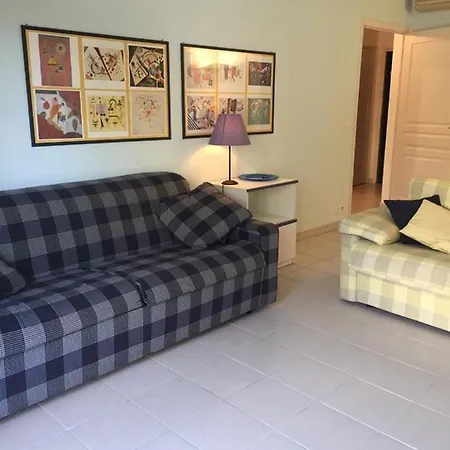 In Centro A Vicino Parcheggio Privato Incluso! Appartement *